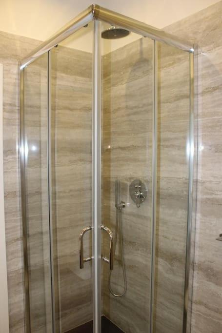Art Apartment Stazione B 佛罗伦萨 外观 照片